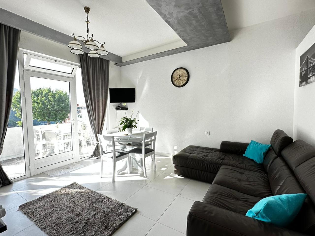 Apartments Boka Pearl Kotor Eksteriør billede