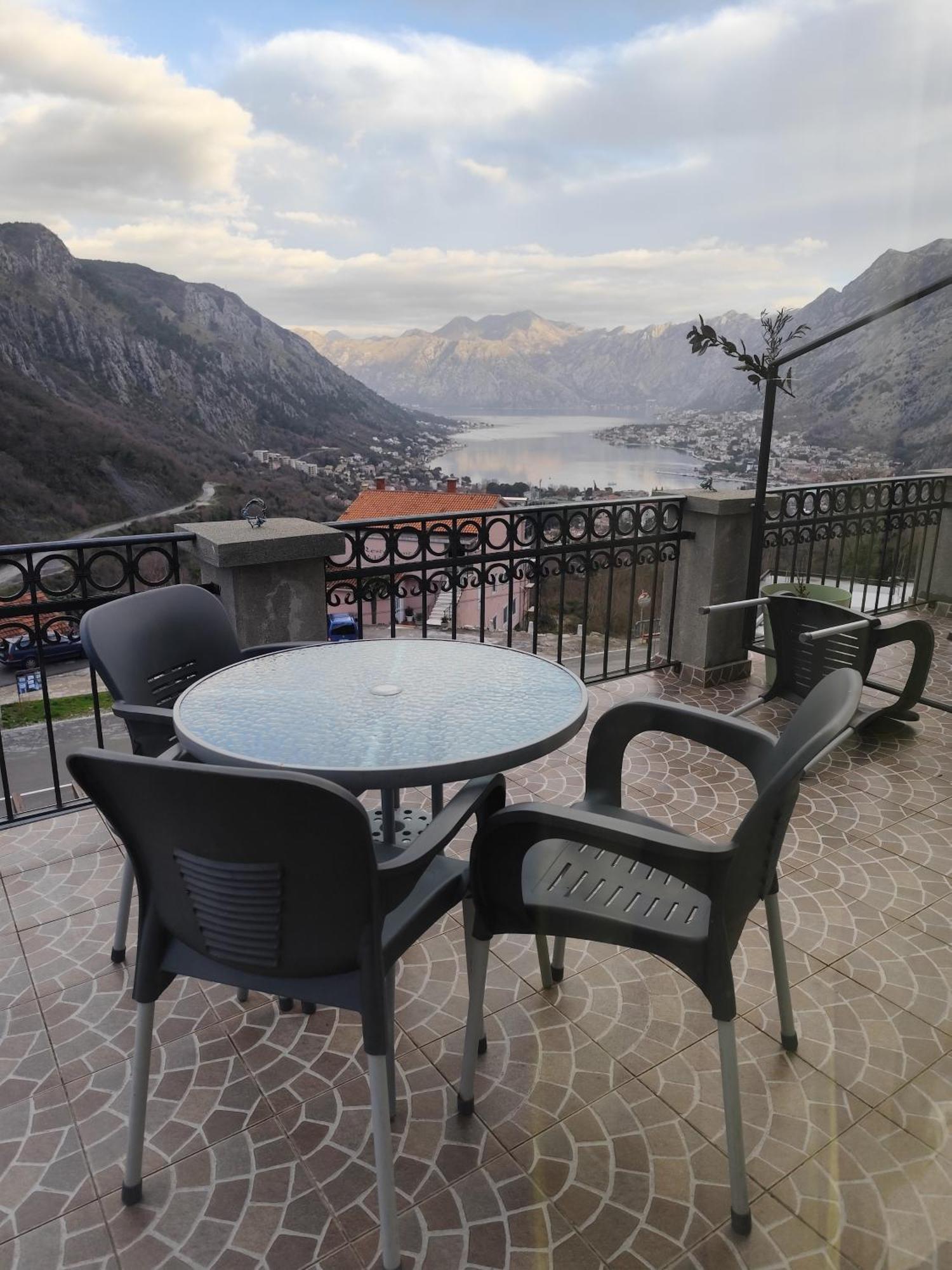 Apartments Boka Pearl Kotor Eksteriør billede